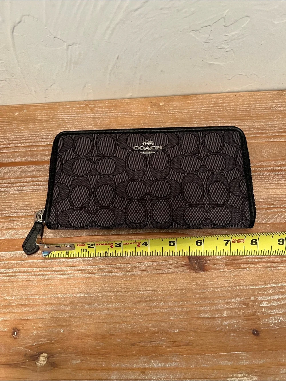 Coach Authentic Black/Gray Signature Accordion Zip Around Wallet